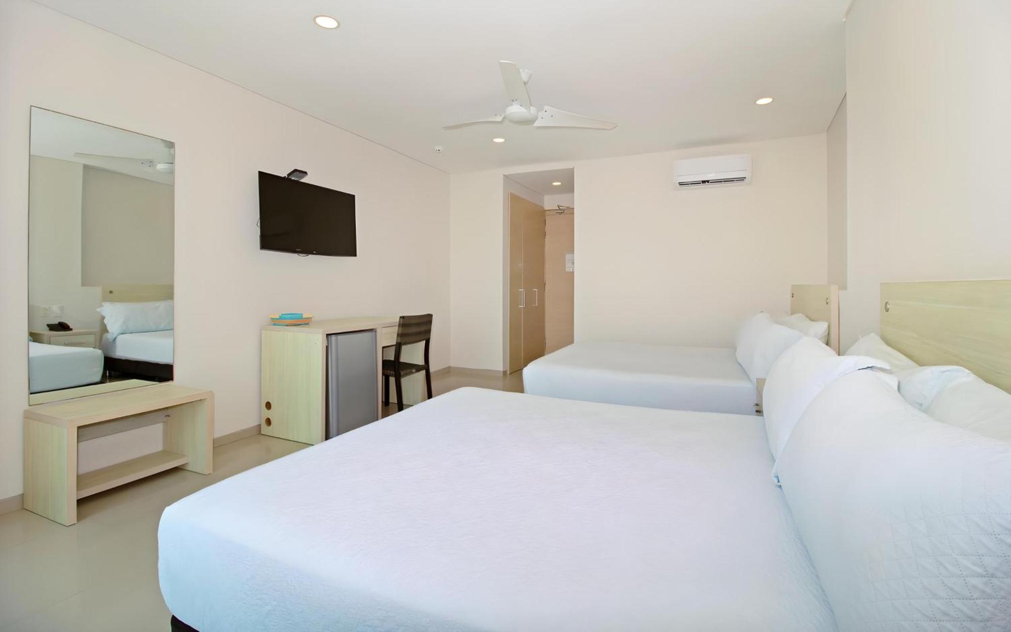 Hotel Summer Frente Al Mar Cartagena Exterior foto