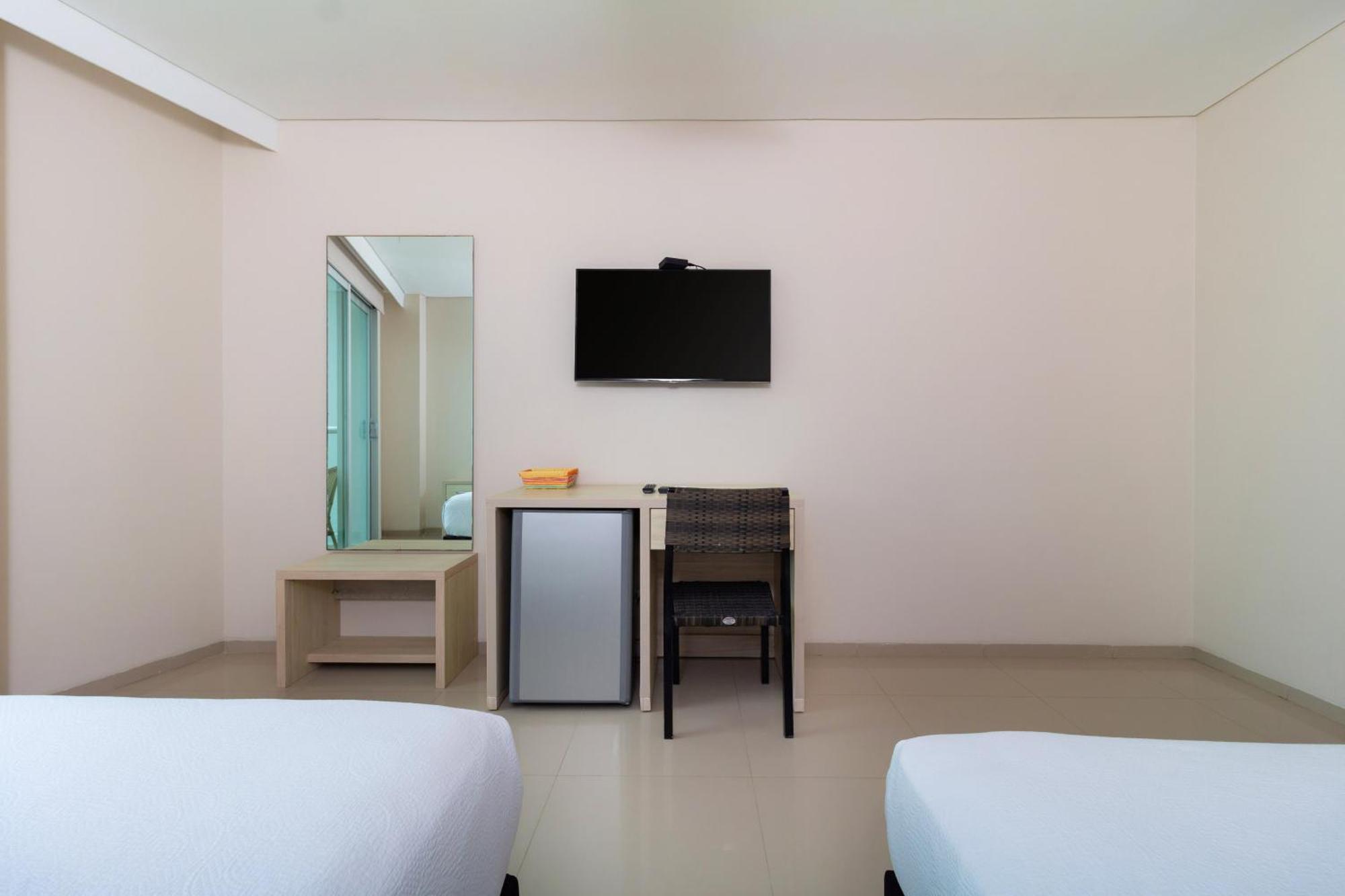 Hotel Summer Frente Al Mar Cartagena Exterior foto