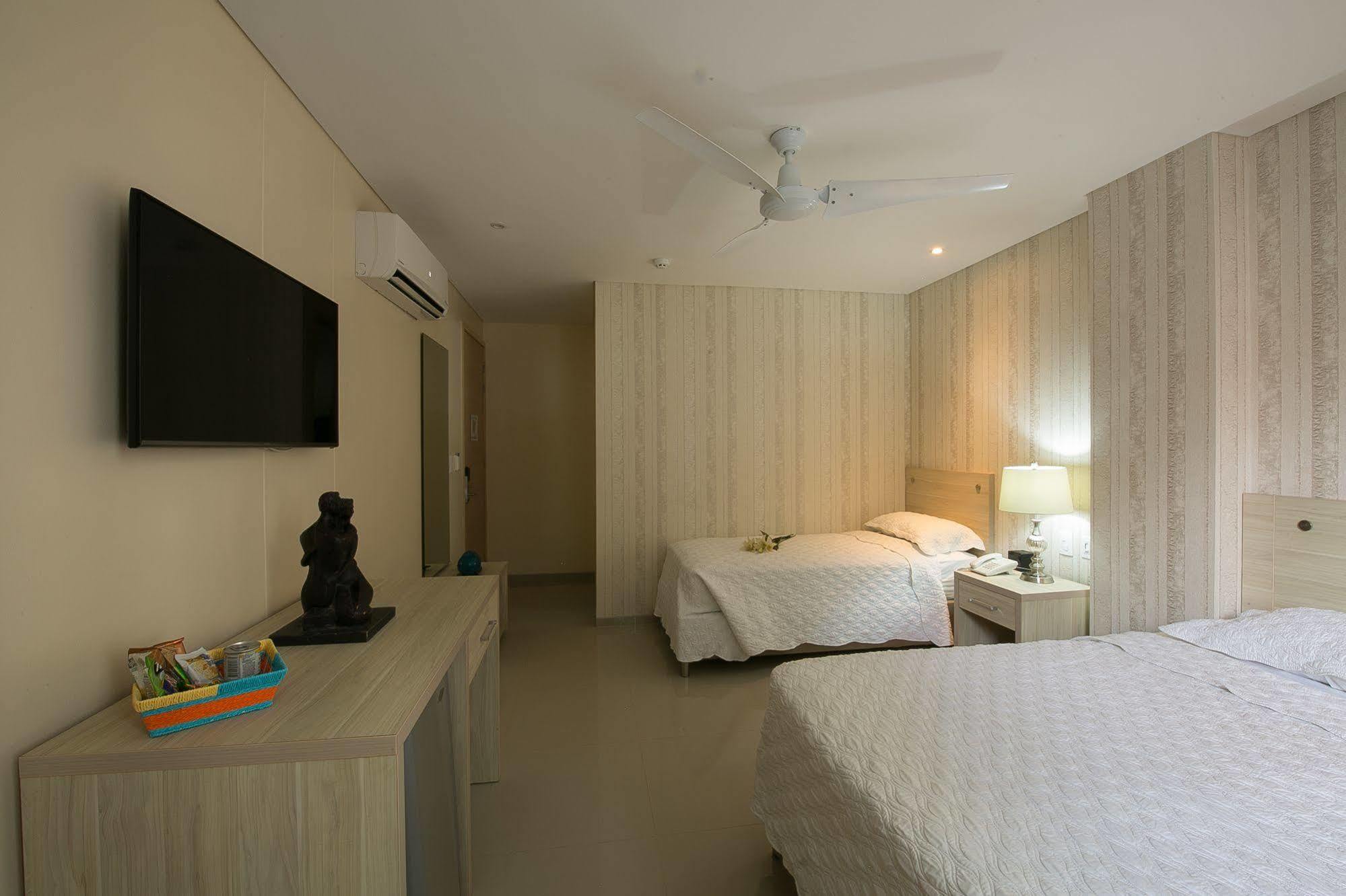 Hotel Summer Frente Al Mar Cartagena Exterior foto